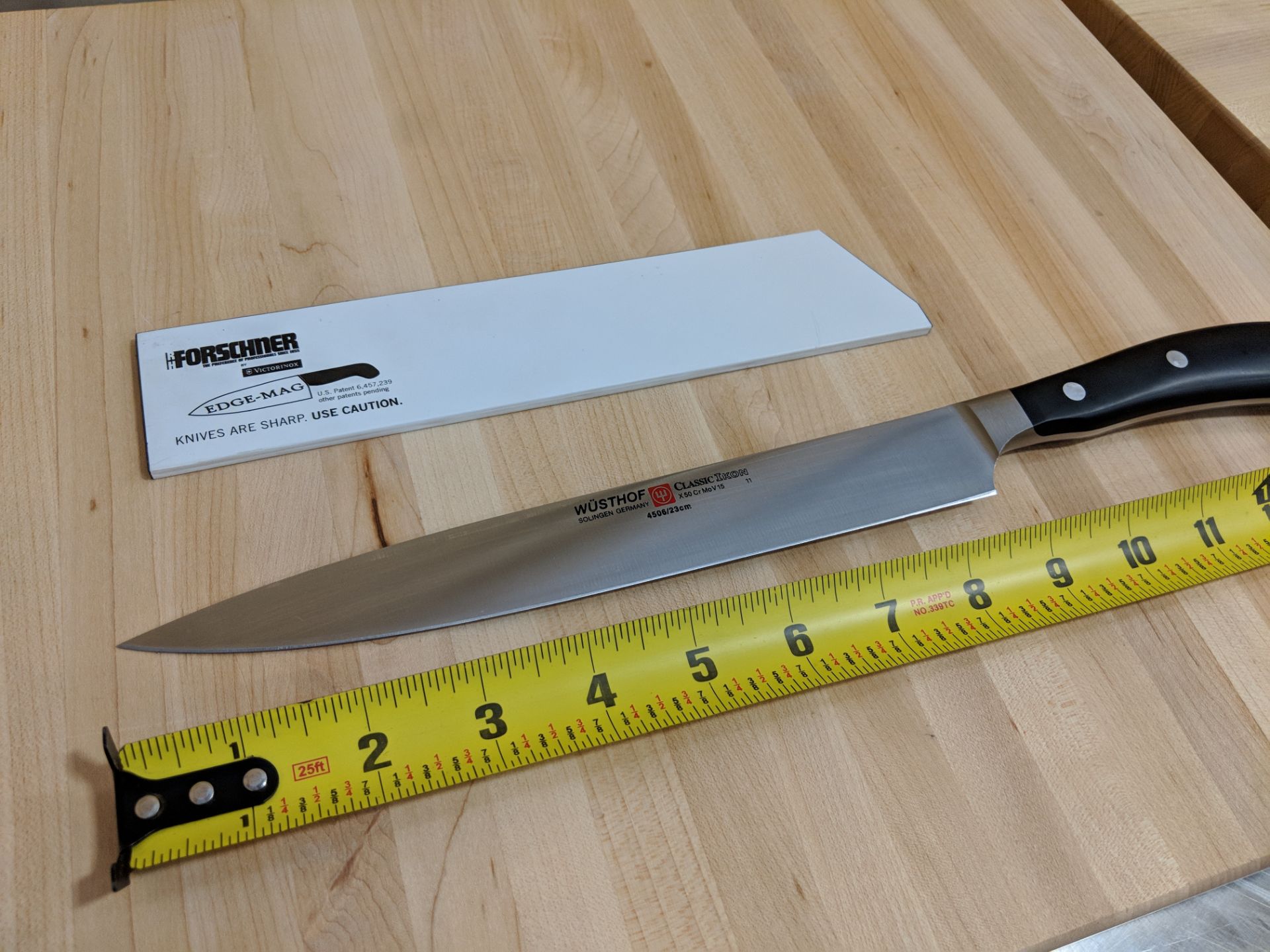 Wusthof 9" Classic Ikon Carving Knife with Guard - 4506-23