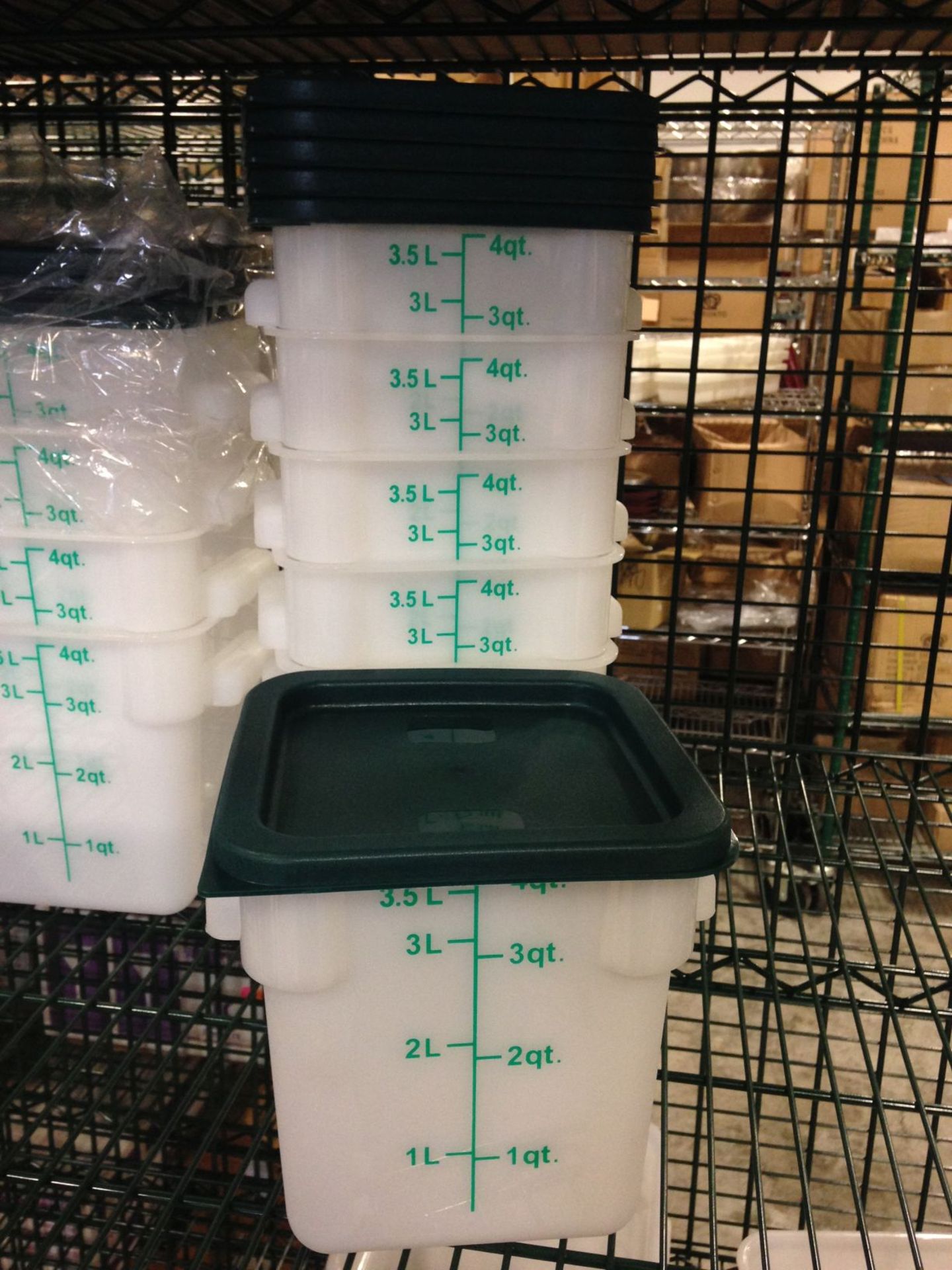 4qt Ingredient Bins with Lids - Lot of 6