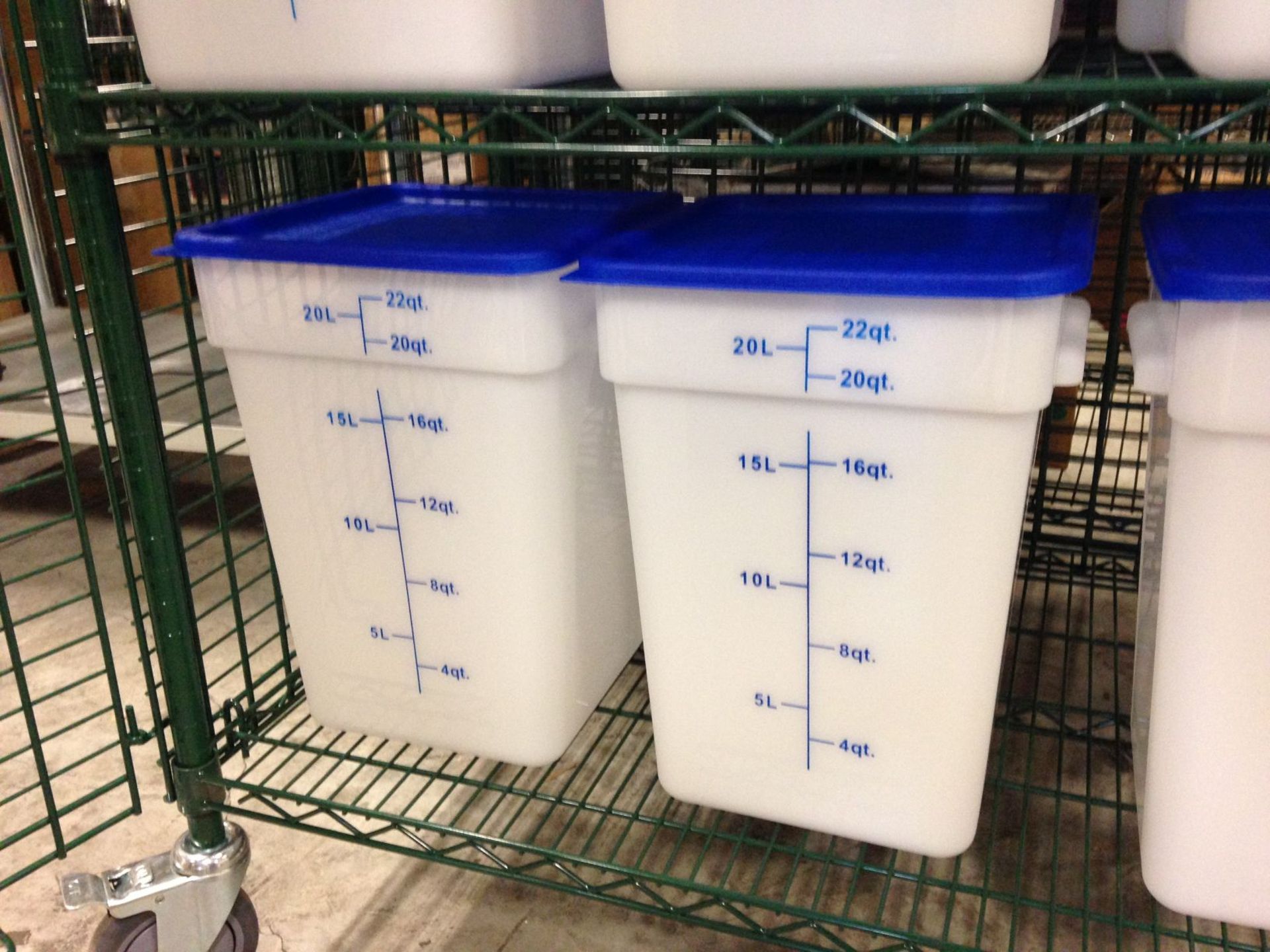 22qt Ingredient Bins with Lids - Lot of 2