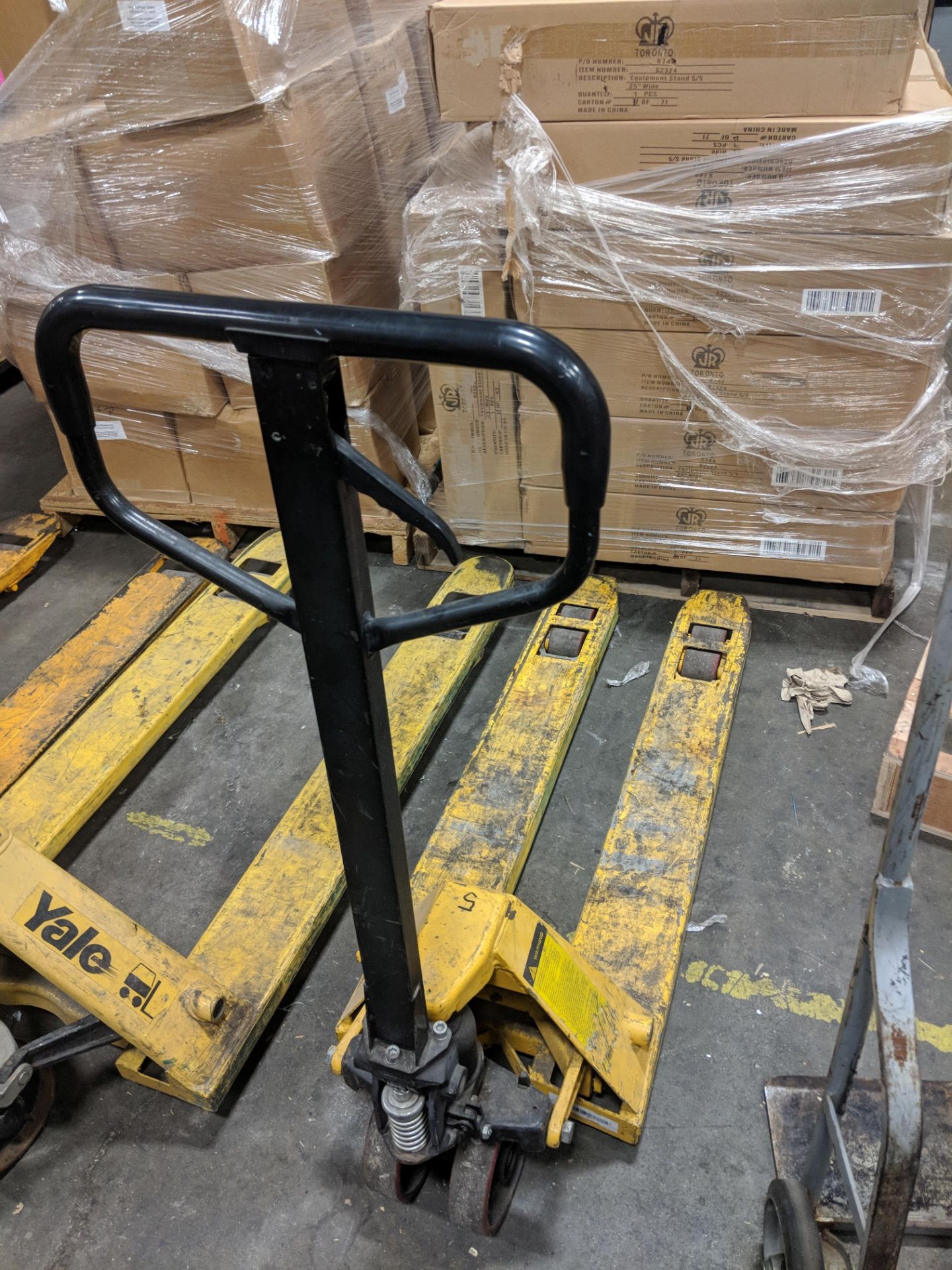 43" Narrow Pallet Jack