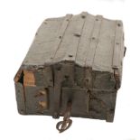 Leather missal box with iron fittings and a wooden frame. Gothic. 15th century. [...]