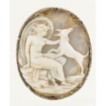 Cameo with silver mount. 16th. Century XVI. 2,9 x 2,3 cm. -