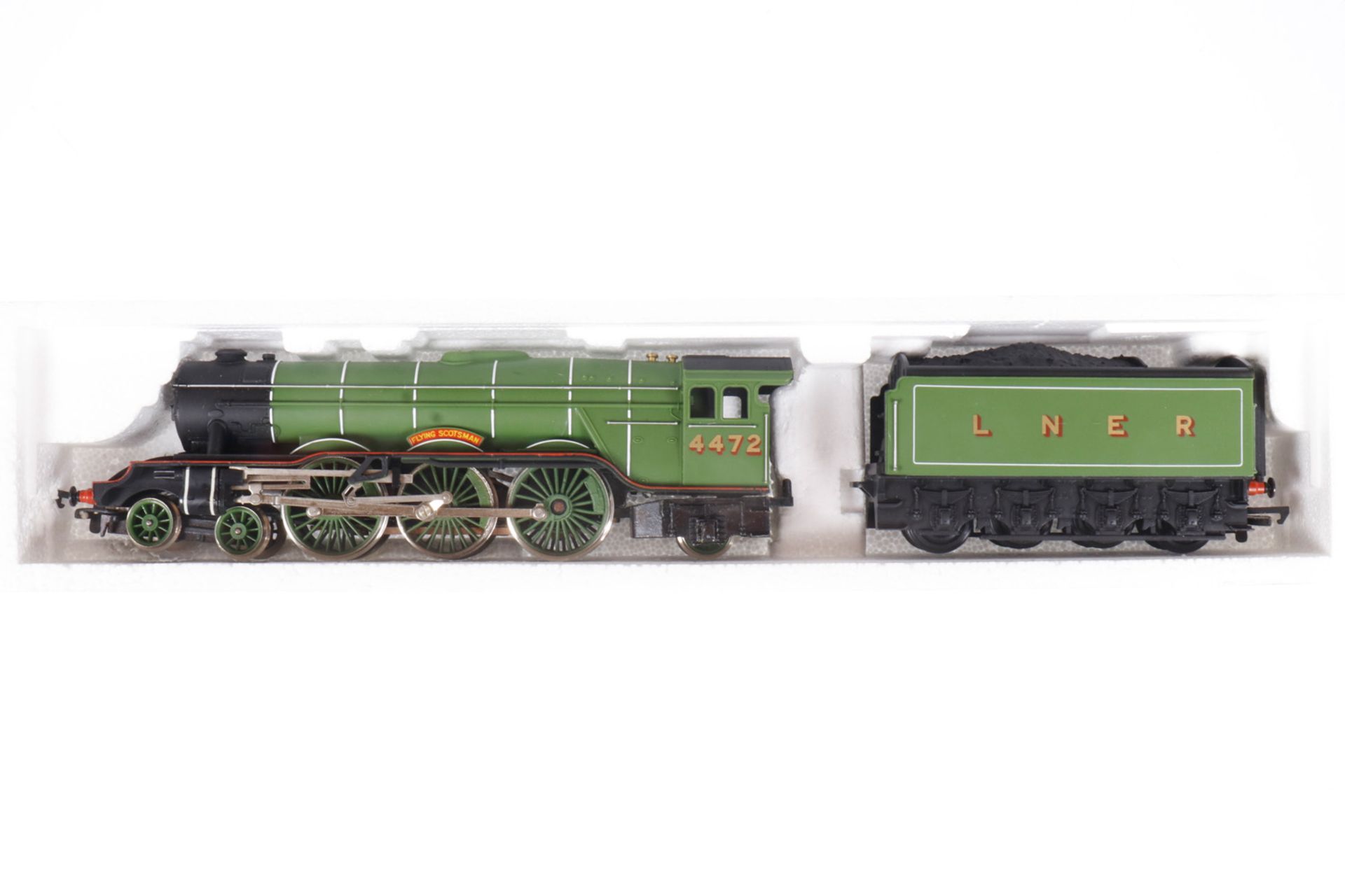 Hornby 2-C-1 Schlepptenderlok "4472 LNER" R 845, S H0, grün/schwarz, Alterungsspuren, OK, Z 1-2