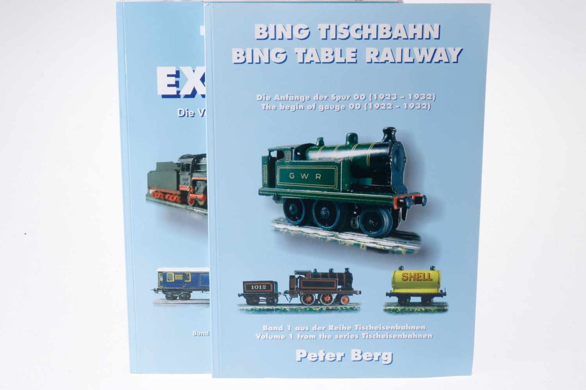 2 Tischeisenbahn-Bücher "Bing" und "Trix Express", Alterungsspuren