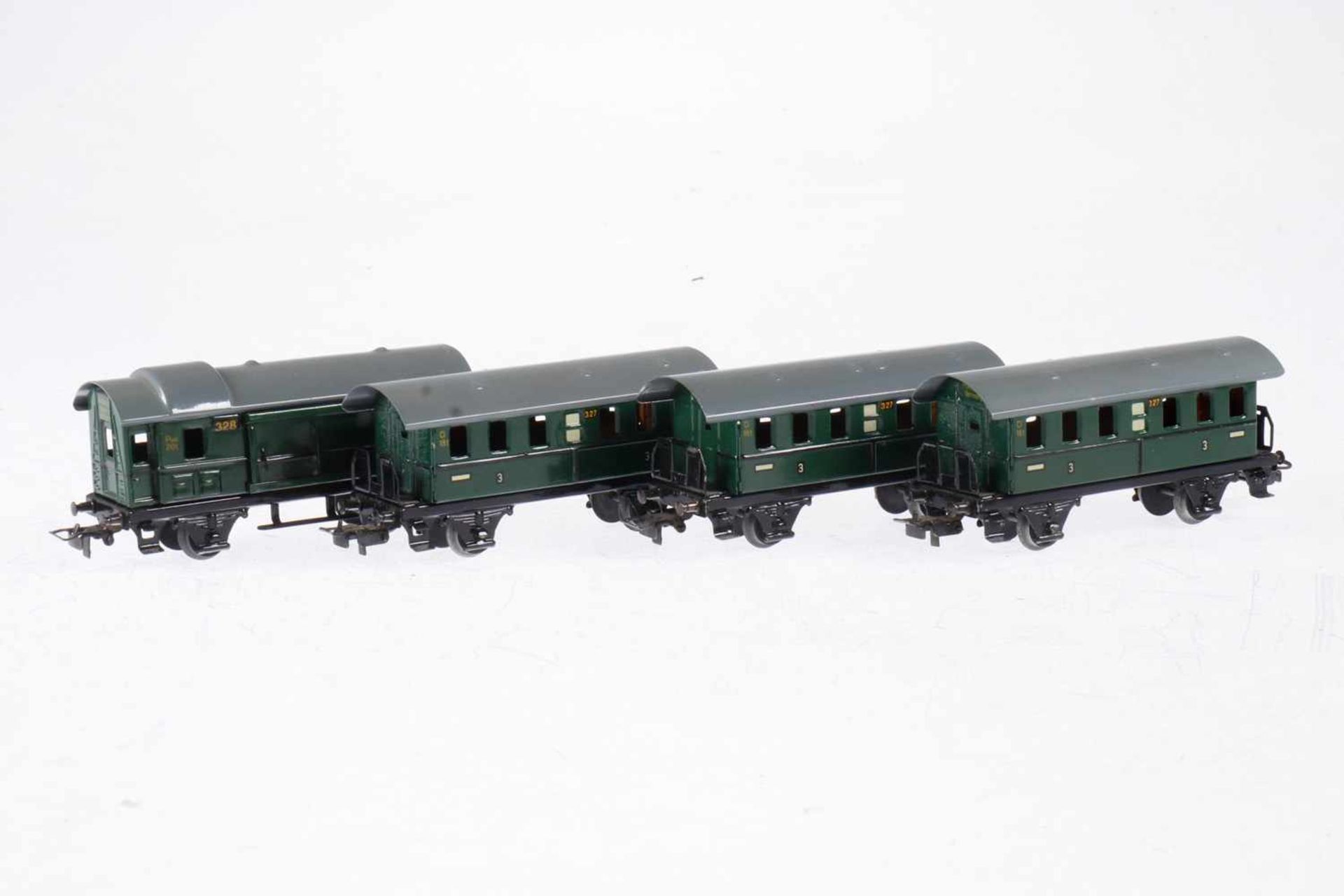 4 Märklin Wagen 3x 327 und 328, S H0, Blech, Alterungsspuren, L 11,5, sonst Z 2