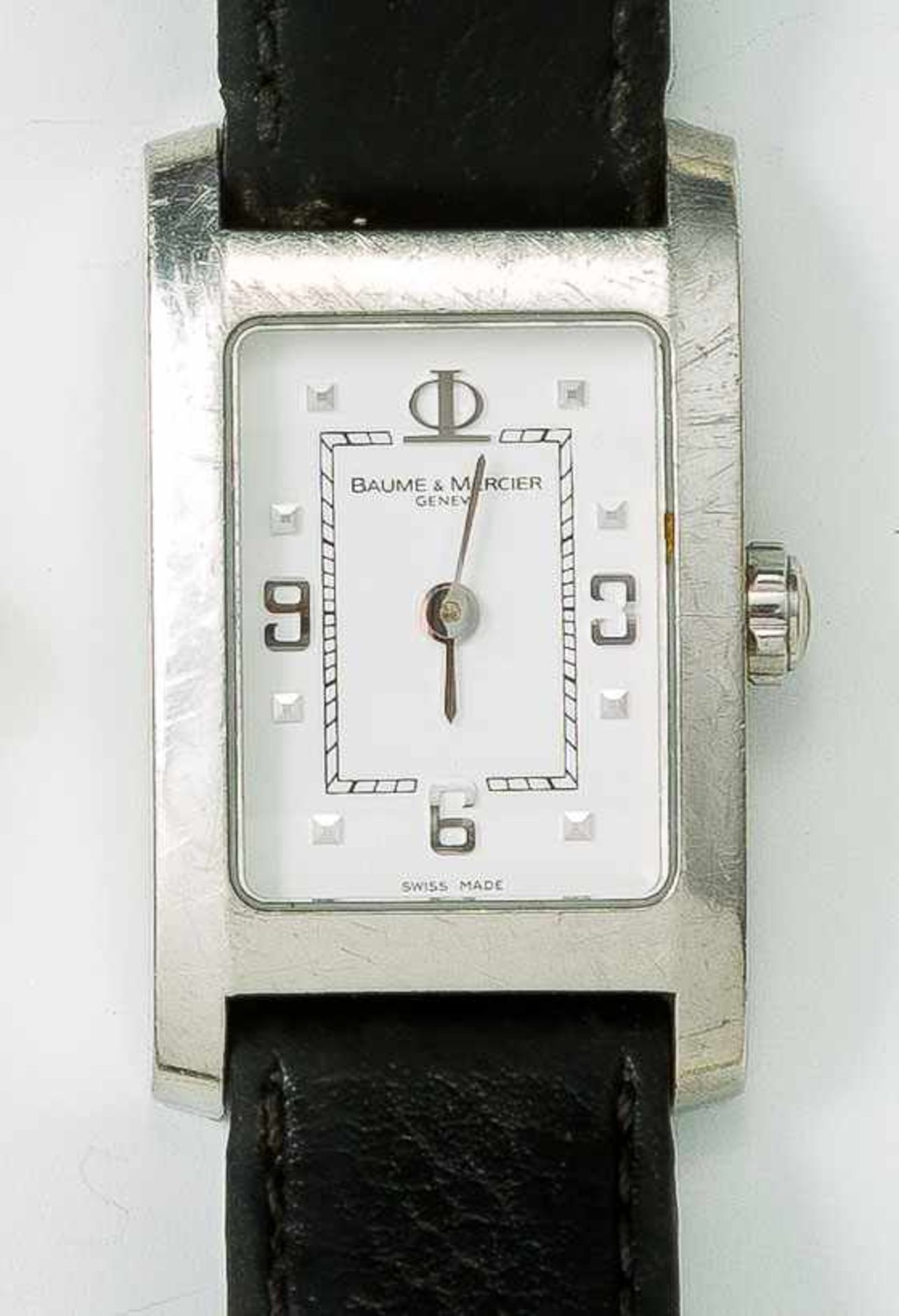 Baume & Mercier Hampton-Lady Armbanduhr. Stahl. Quartz. Helles Zifferblatt mit aufgemaltem Rechteck.