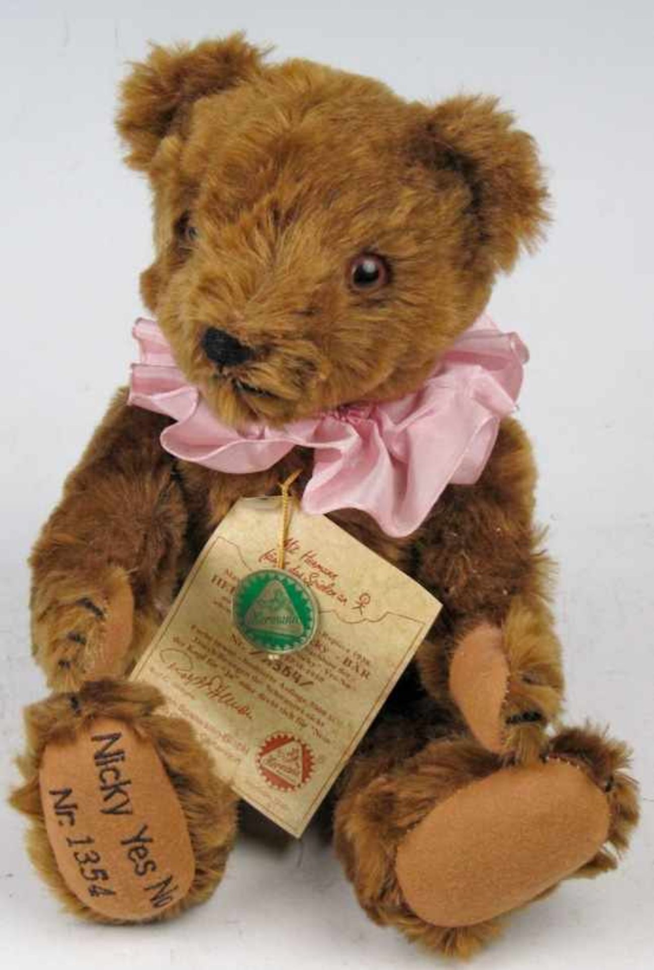Zwei Teddybären.Fa. Hermann, Coburg. a) Moving Head Bär antique, Ex. 97/1000. Mit amerikanischem - Image 2 of 2