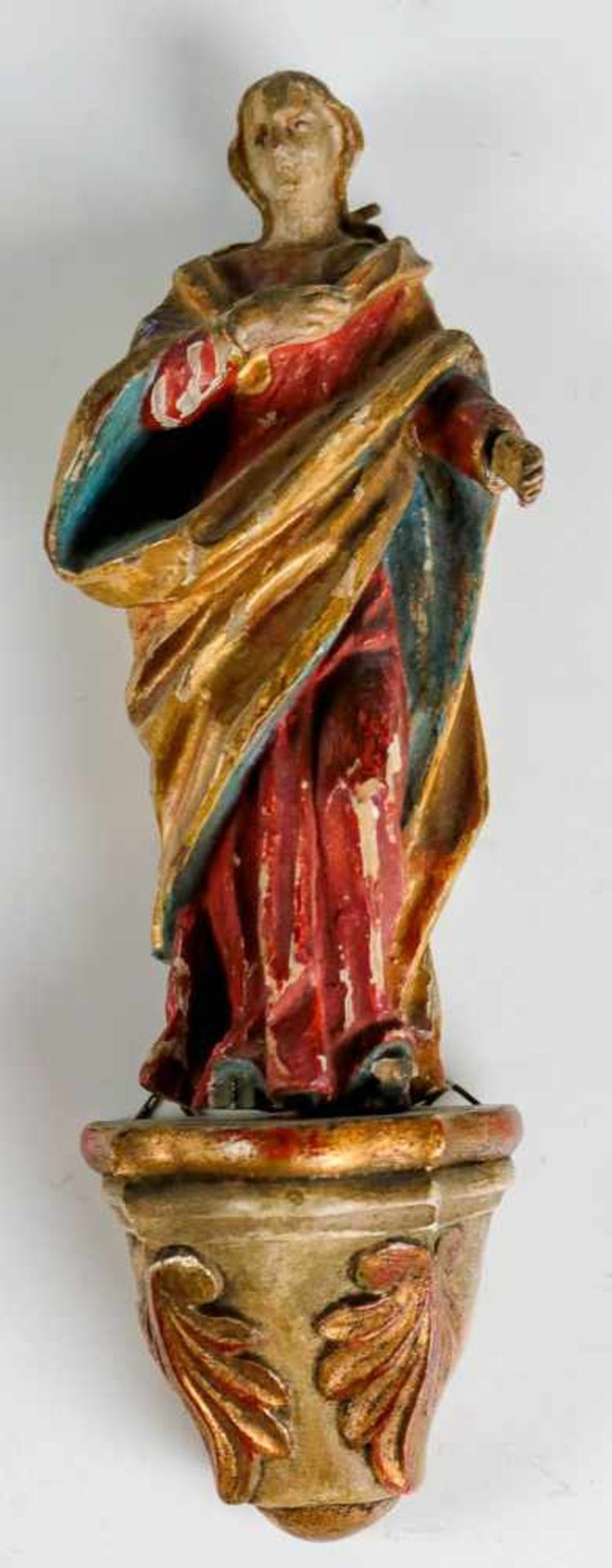 Madonna.Holz, farbig gefasst und vergoldet. Spätere Konsole. (Besch.). H. o. K. 16 cm. Süddeutsch.(