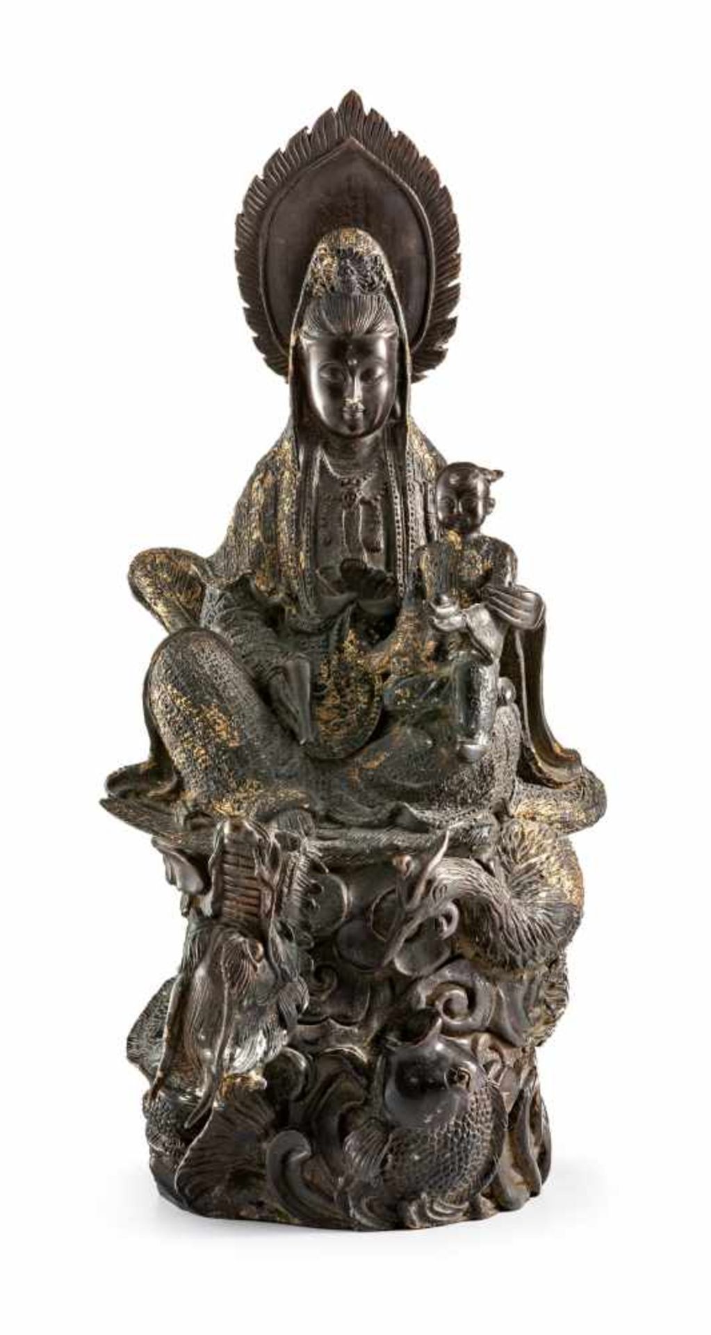 Guanyin SongzhiChinaBronze, patiniert u. Reste von Vergoldung. In gelöster Sitzhaltung auf hohem,