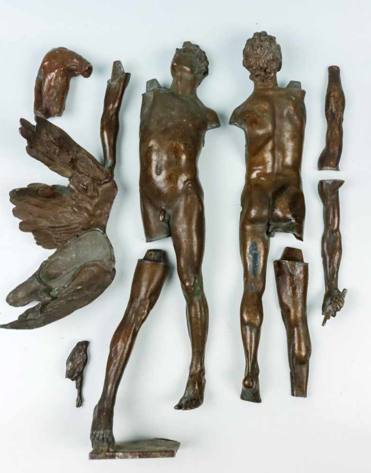 Uphues, Joseph (1850-1911) Bogenschütze mit erlegtem Adler.Gladenbeck-Modell-Nr. L3/442. Bronze. 9
