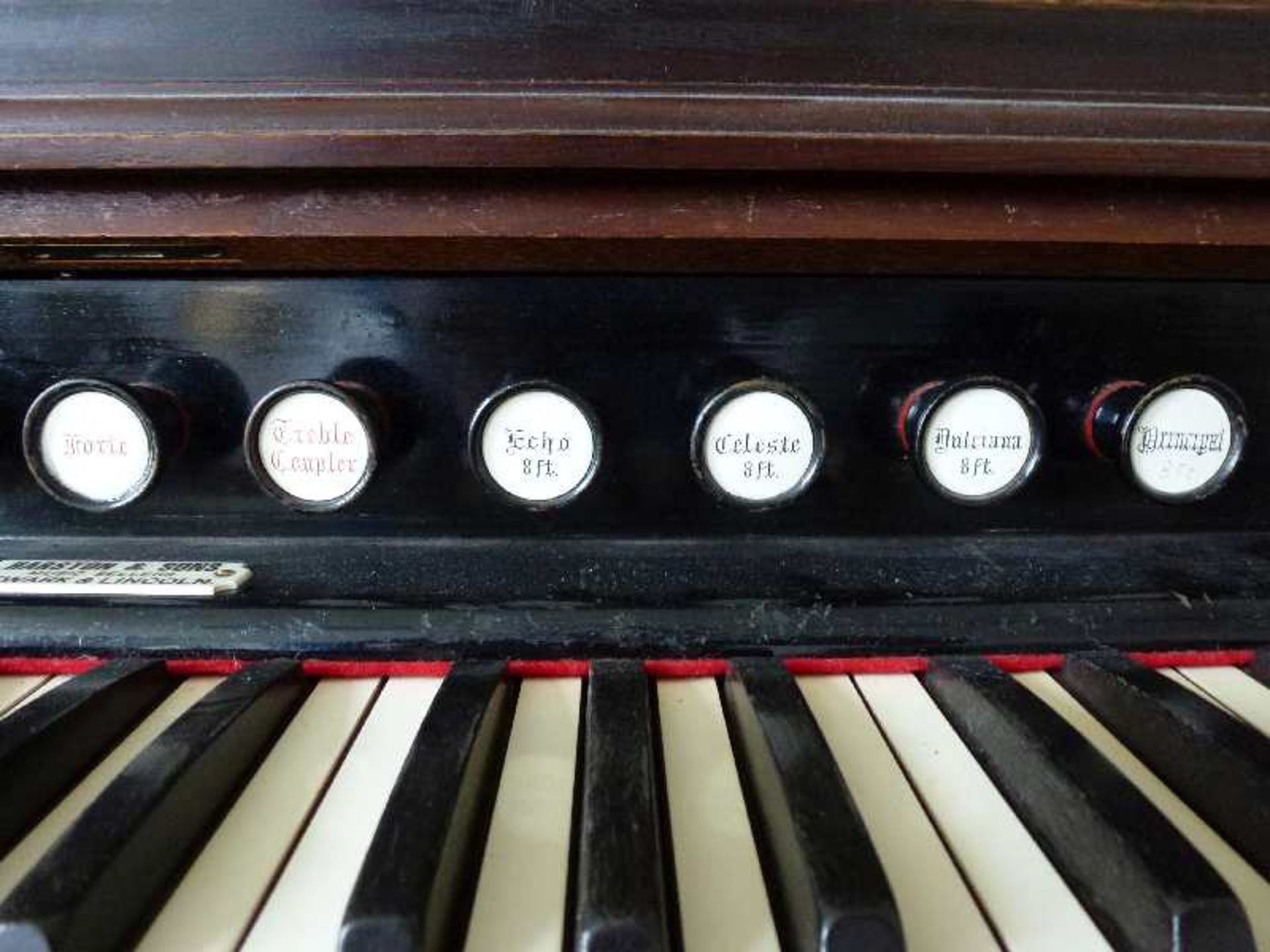 Harmonium, Bell & Guelph, Ontario, um 1890 Mahagoni, Füllungen mit Spiegel u. ornamentaler - Bild 7 aus 7