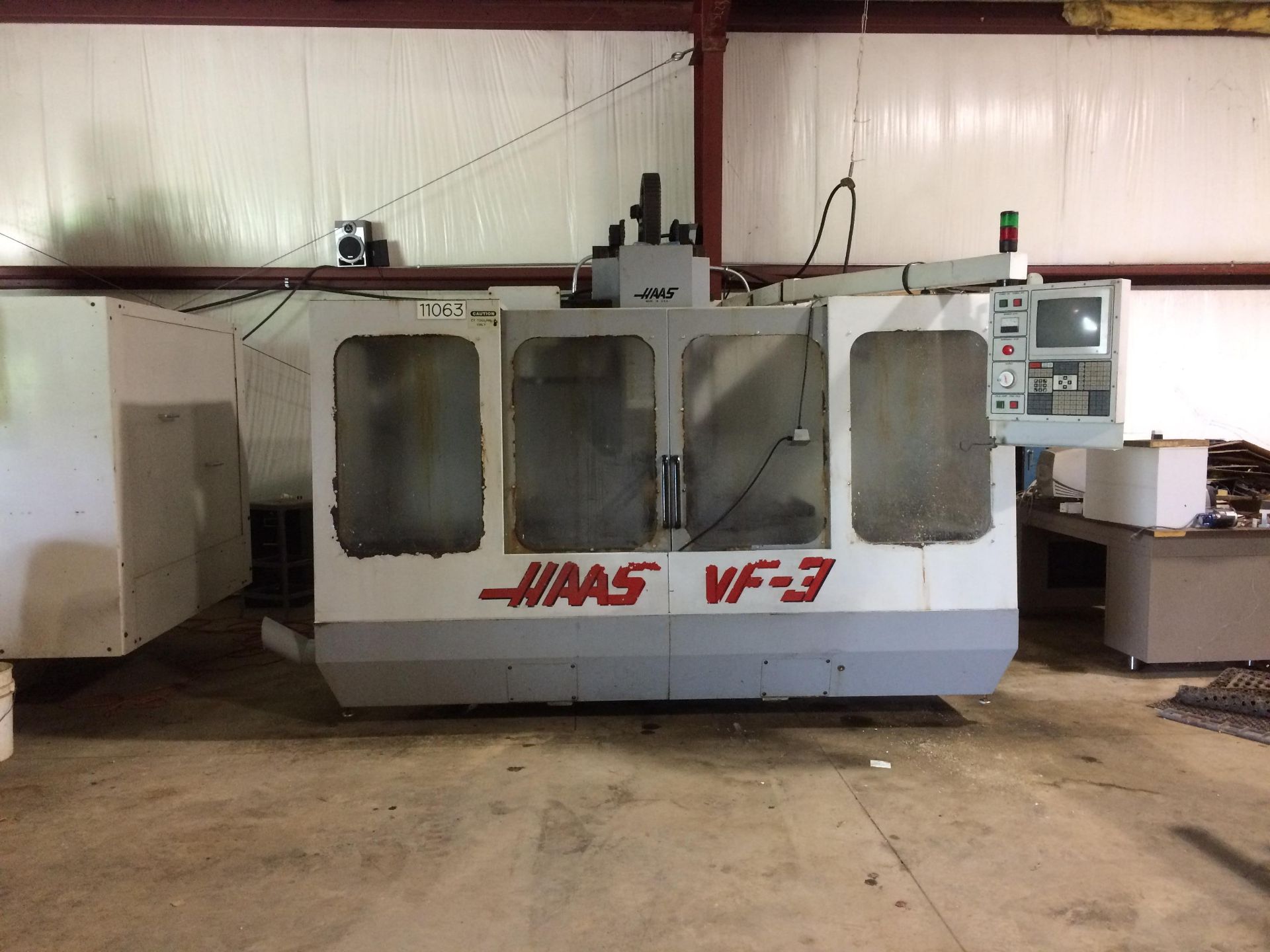 1995 Haas VF-3 Vertical Machining Center - Image 2 of 7