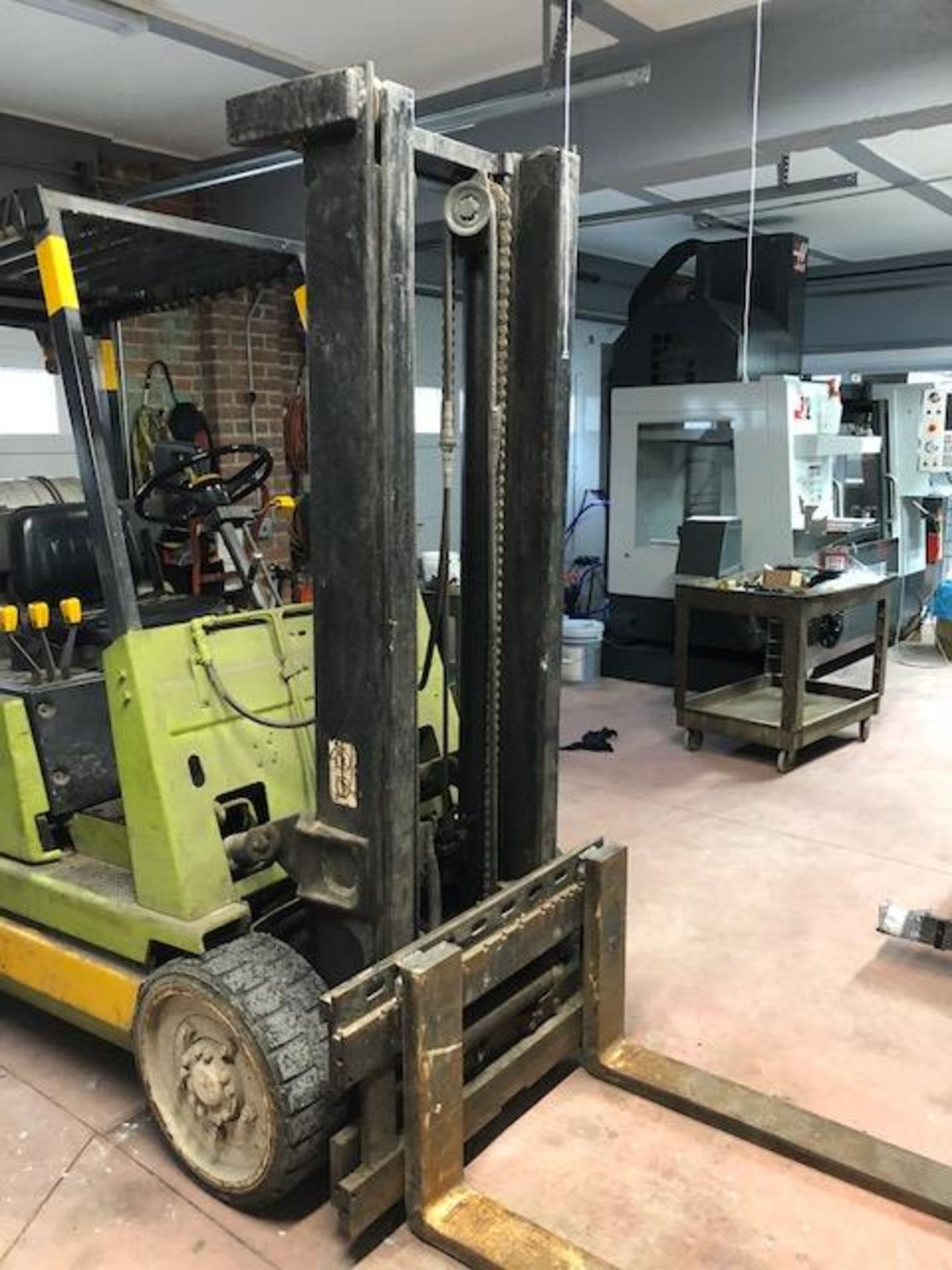 5,000LB Clark Forklift Model CC625MB - Image 2 of 5