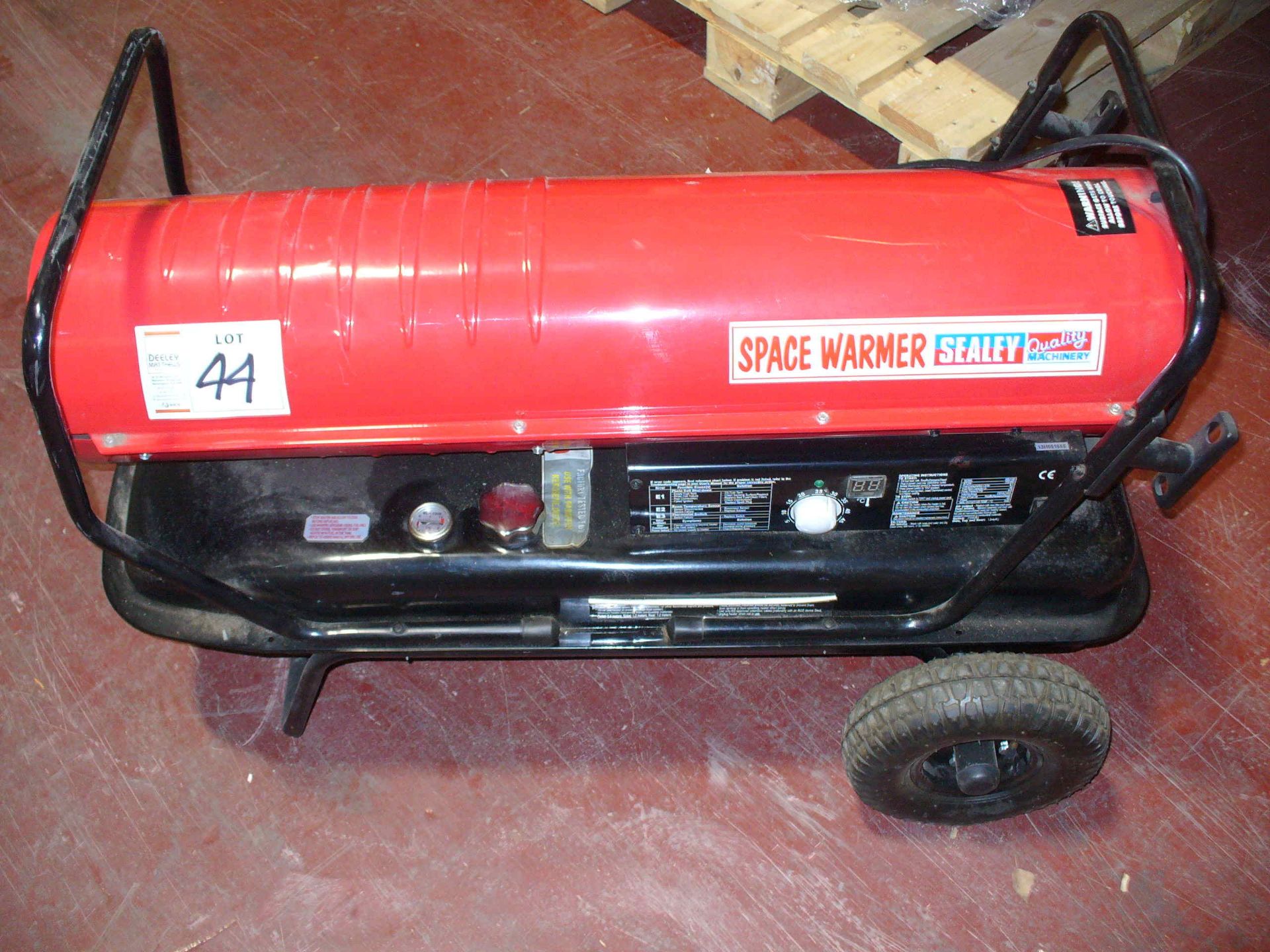 Sealey SPACE WARMER model AB2158 Paraffin/Diesel fuel powered.