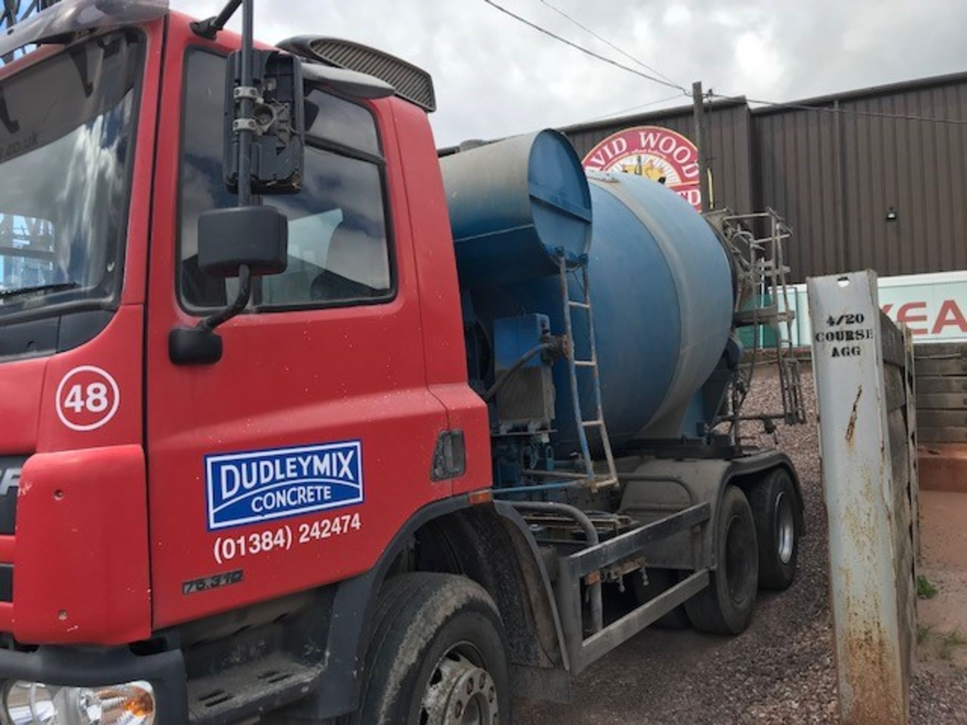2005 (June) DAF CF75 310 6 wheel CONCRETE MIXER, 26,000kg gross, L&T 6m3 equipment fitted, 306,000 - Image 2 of 12