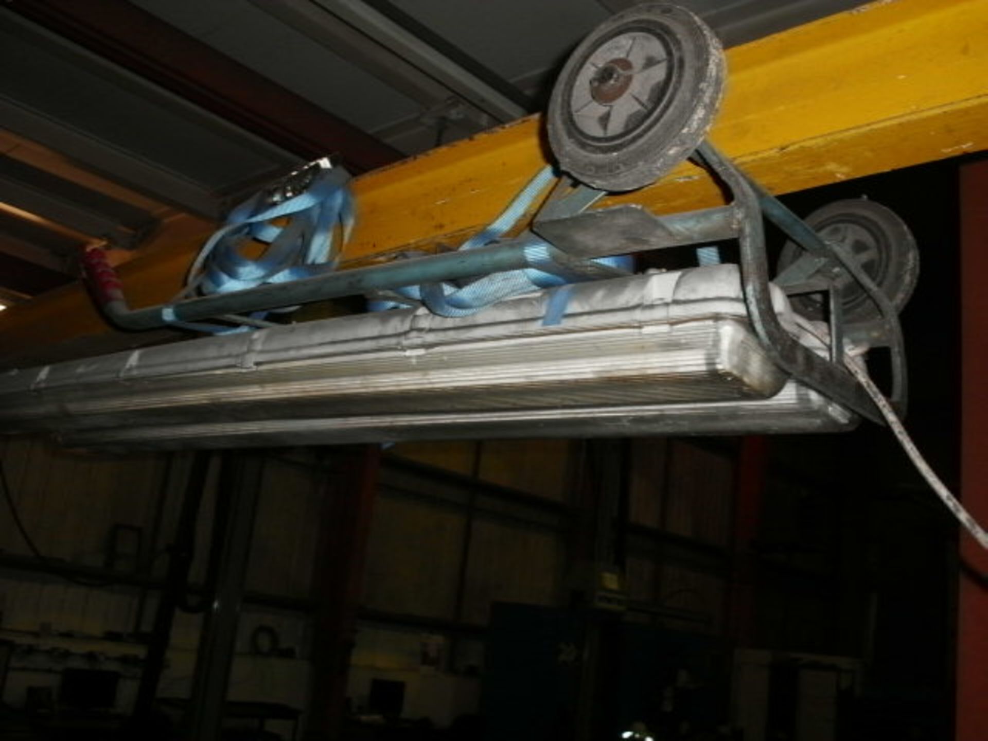 Portable gantry CRANE FRAME approx 3.5m wide x 2m high - Image 4 of 4