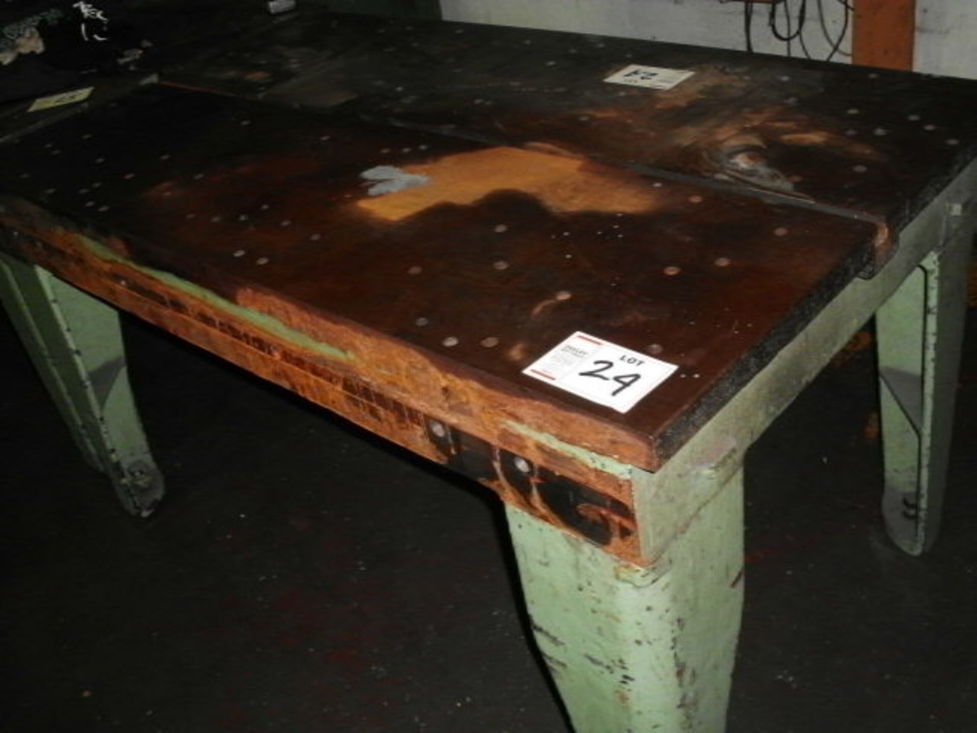 Cast steel TABLE 35" x 60"