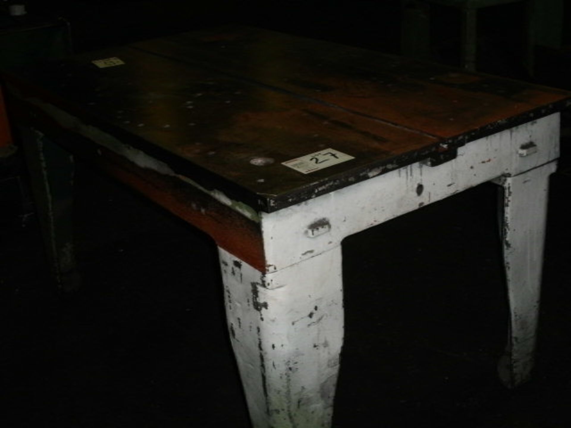 Cast steel TABLE 35" x 60" - Image 3 of 3