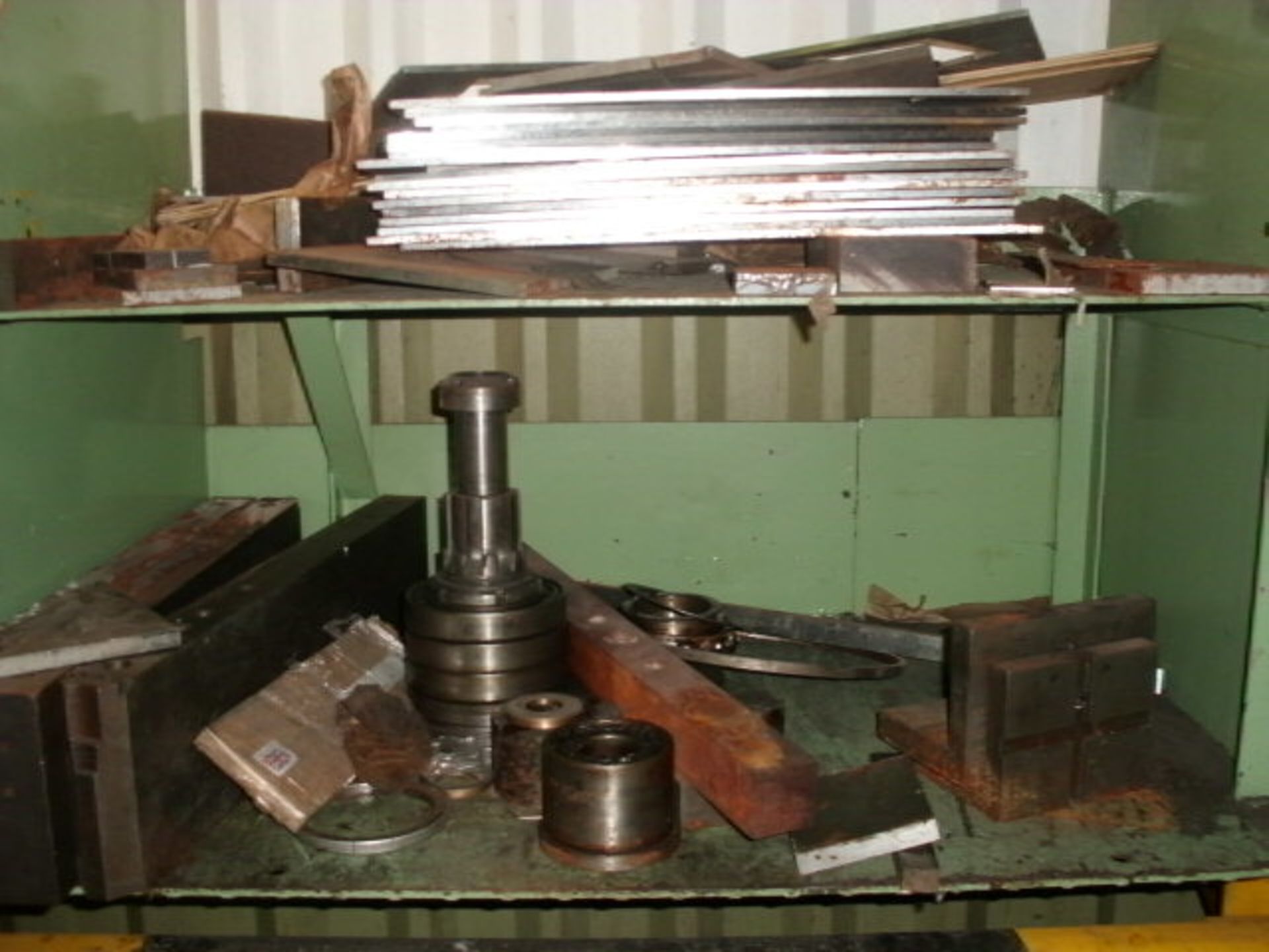 Redundant MACHINE COMPONENTS, ANGLE PLATES, STEEL OFF CUTS - Image 4 of 5