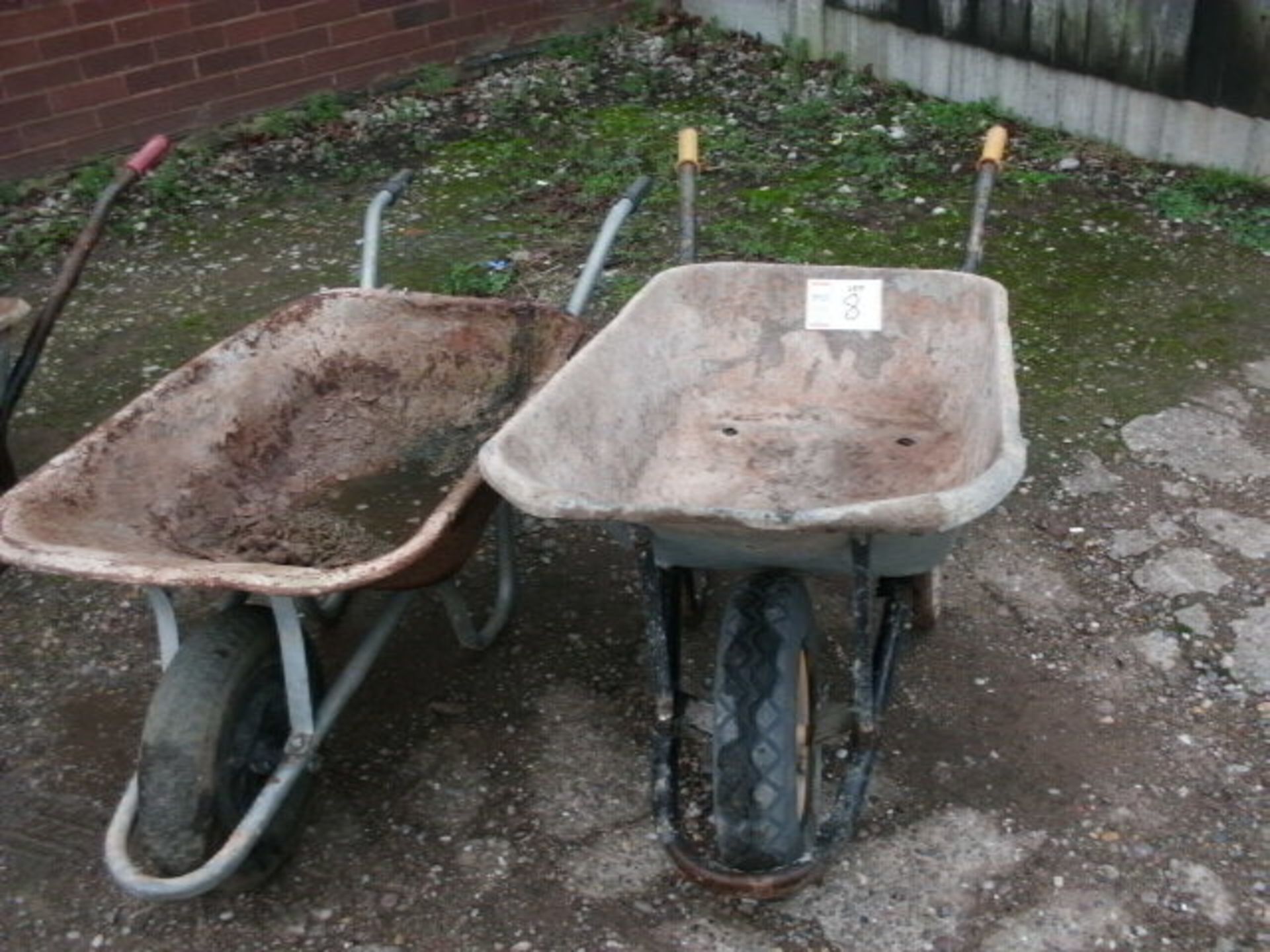 2 WHEEL BARROWS