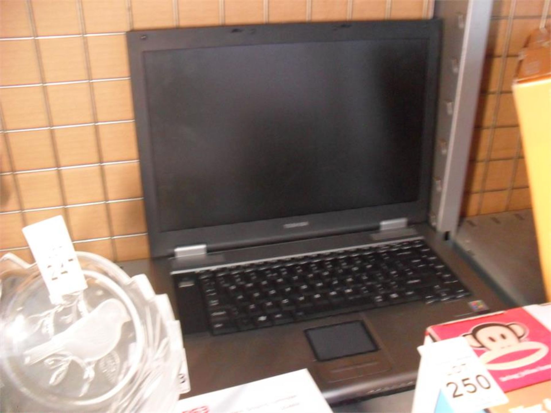 TOSHIBA LAPTOP