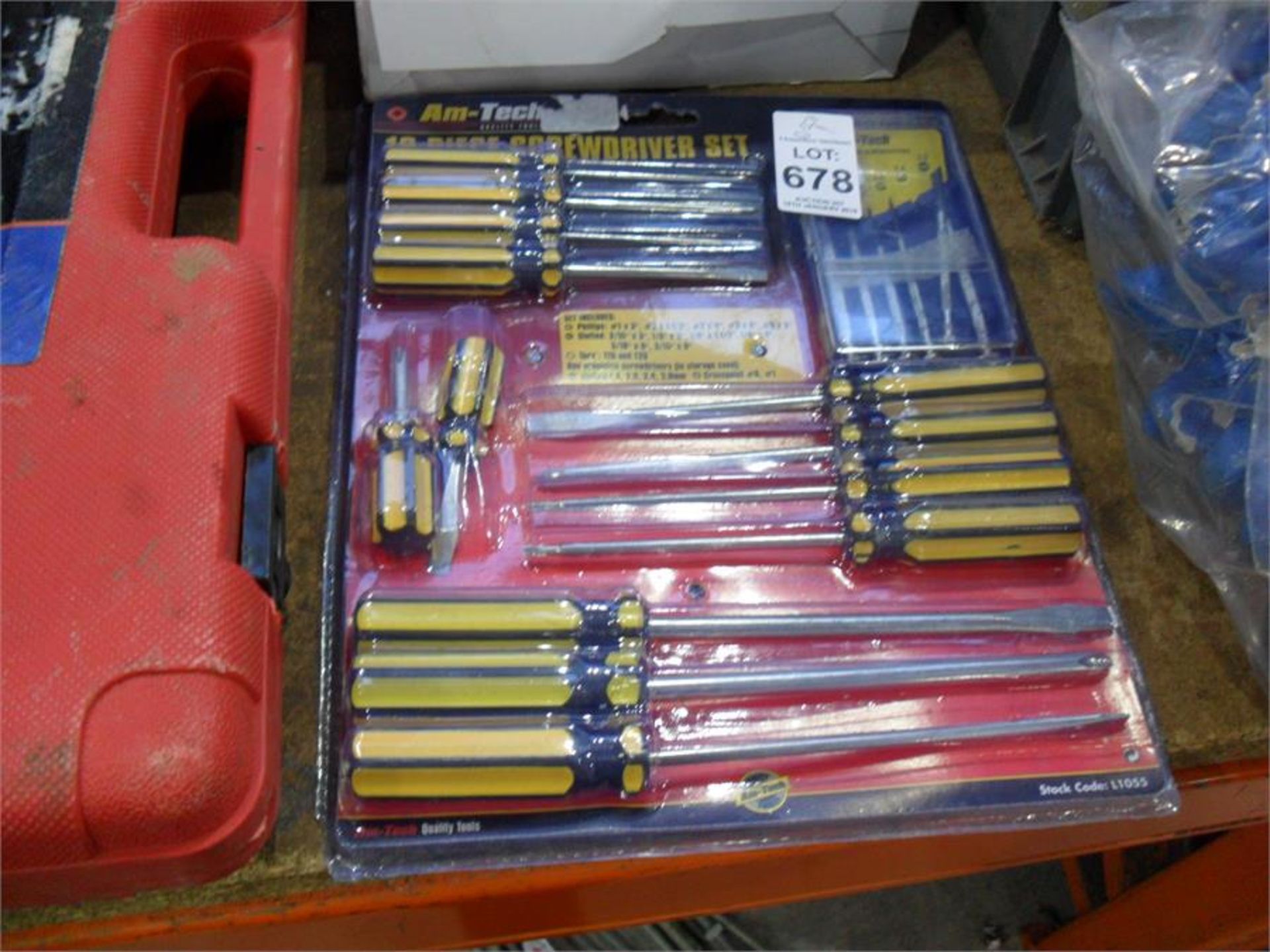 16 PIECE SCREW DRIVER SET NEW