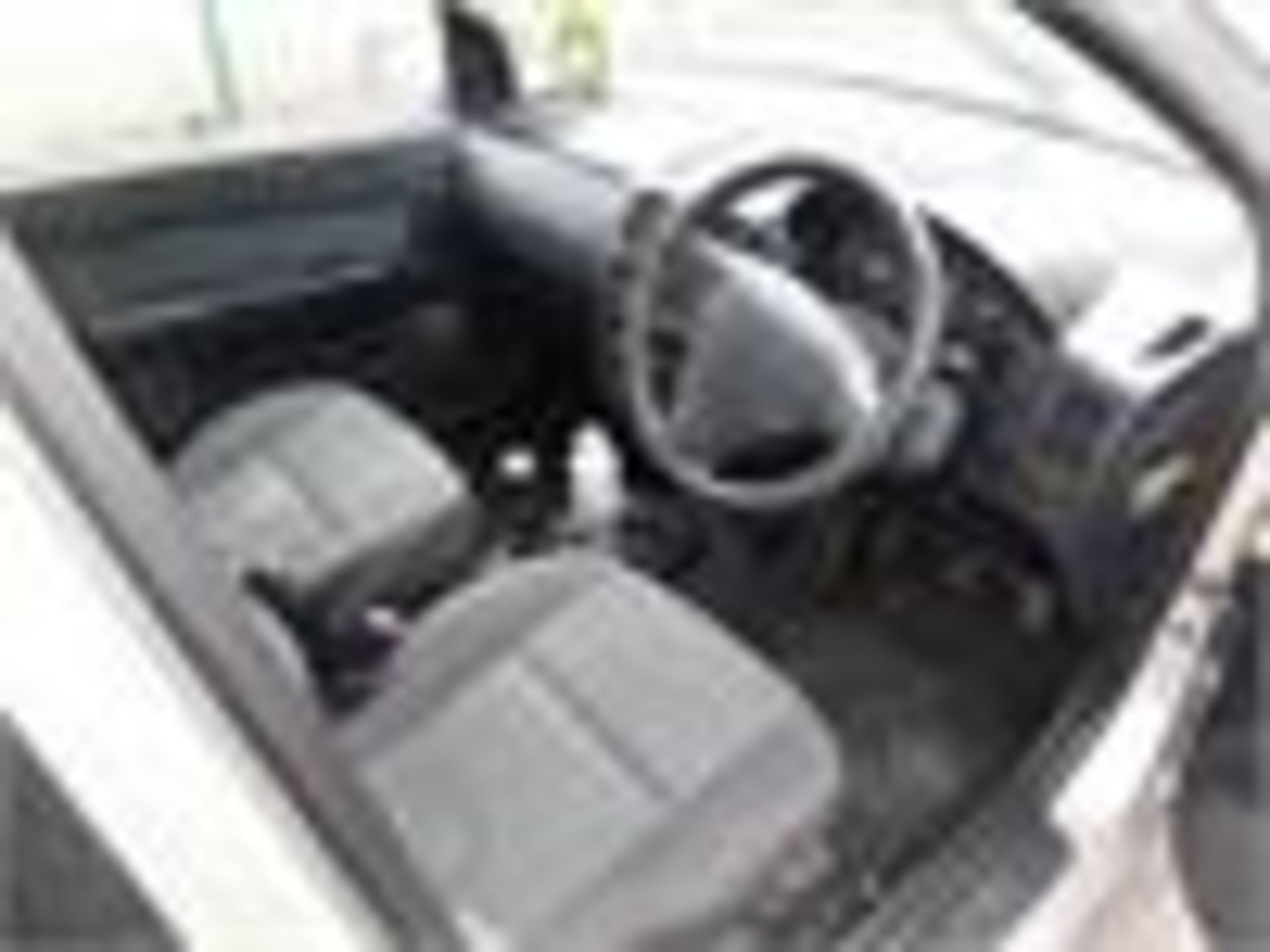 2005 1.3L PETROL HYUNDAI CAR, 82,000 MILES, MOT EXPIRES ON 23RD JULY 2018 - Image 3 of 5