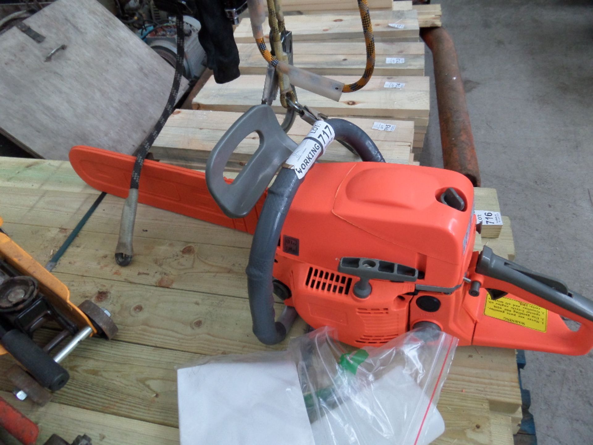 NEW PETROL CHAINSAW