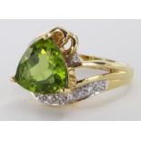 9ct Gold Peridot/Diamond Ring size N weight 7.4g