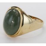 9ct Gold Jadeite Ring size S weight 5.2g