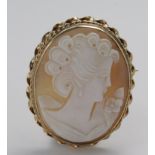 9ct Gold Cameo Brooch weight 9.8g