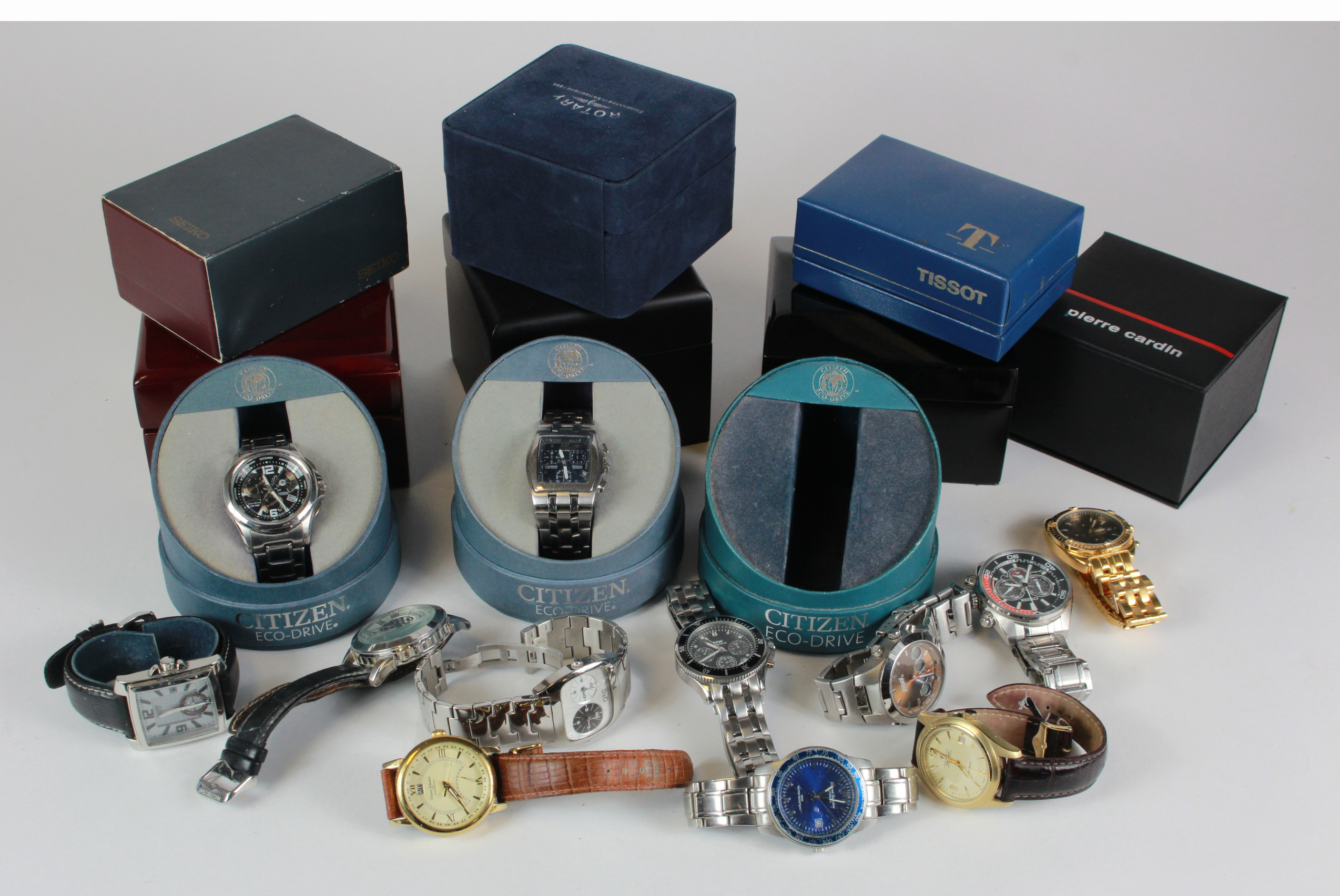 Collection of Quartz wristwatches, many boxed with a few better makes seen