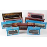 OO gauge. A collection nine boxed Lima, Airfix & Palitoy model railway items, comprises two