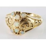18ct gold Ring set with seven Opals size N weight 5.0g