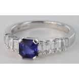 18ct white gold Sapphire and Diamond set Ring size L weight 4.0g