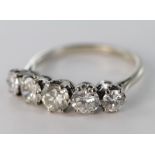 18ct White Gold 5 stone Diamond Ring approx 1.5ct weight size R weight 4.6g
