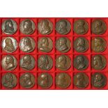 Historic Medals: 24x French bronze medals from the series "Galerie Metallique des Grand Hommes