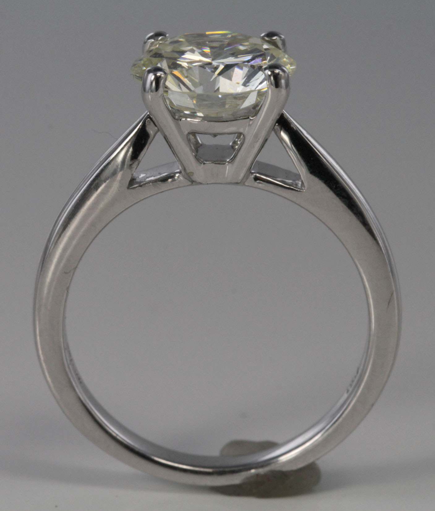 Fine 18ct white gold ring set with round brilliant cut diamond with known diamond weight of 2. - Image 4 of 4