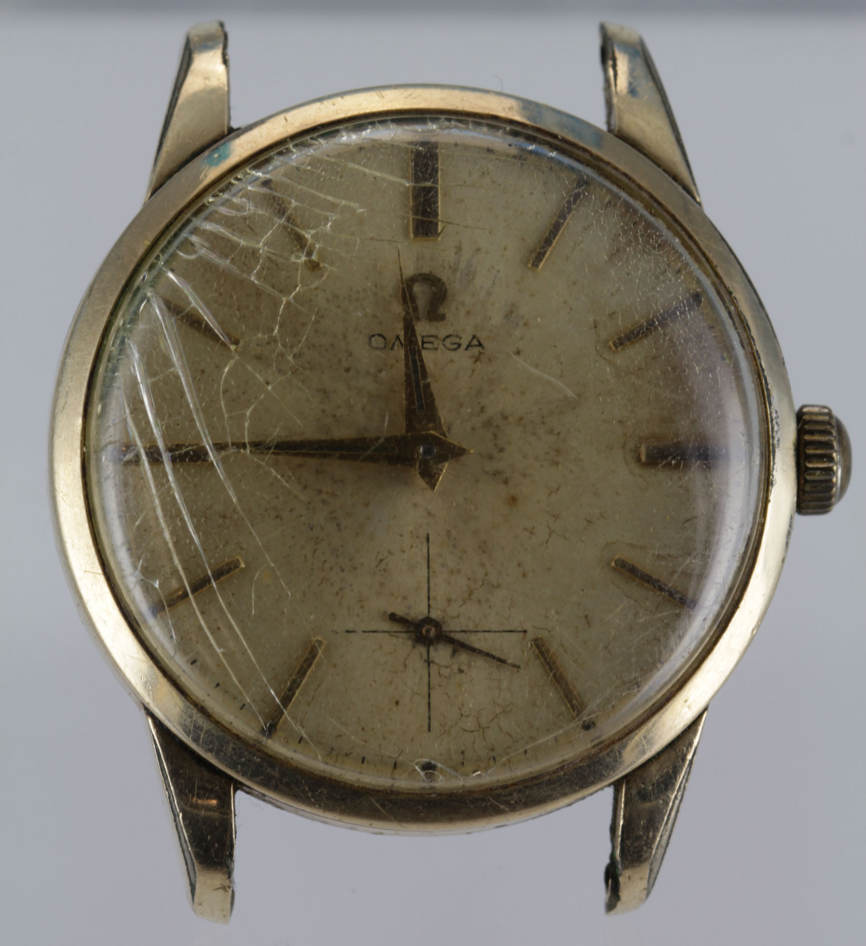 Gents Omega gold plated wristwatch circa 1954 (serial number 14561929). The gilt dial with gilt
