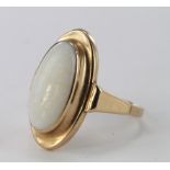 9ct Gold Opal set Ring size K weight 2.9g