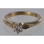 9ct yellow gold solitaire ring set with cubic zirconia, size N, weight 2.7g.