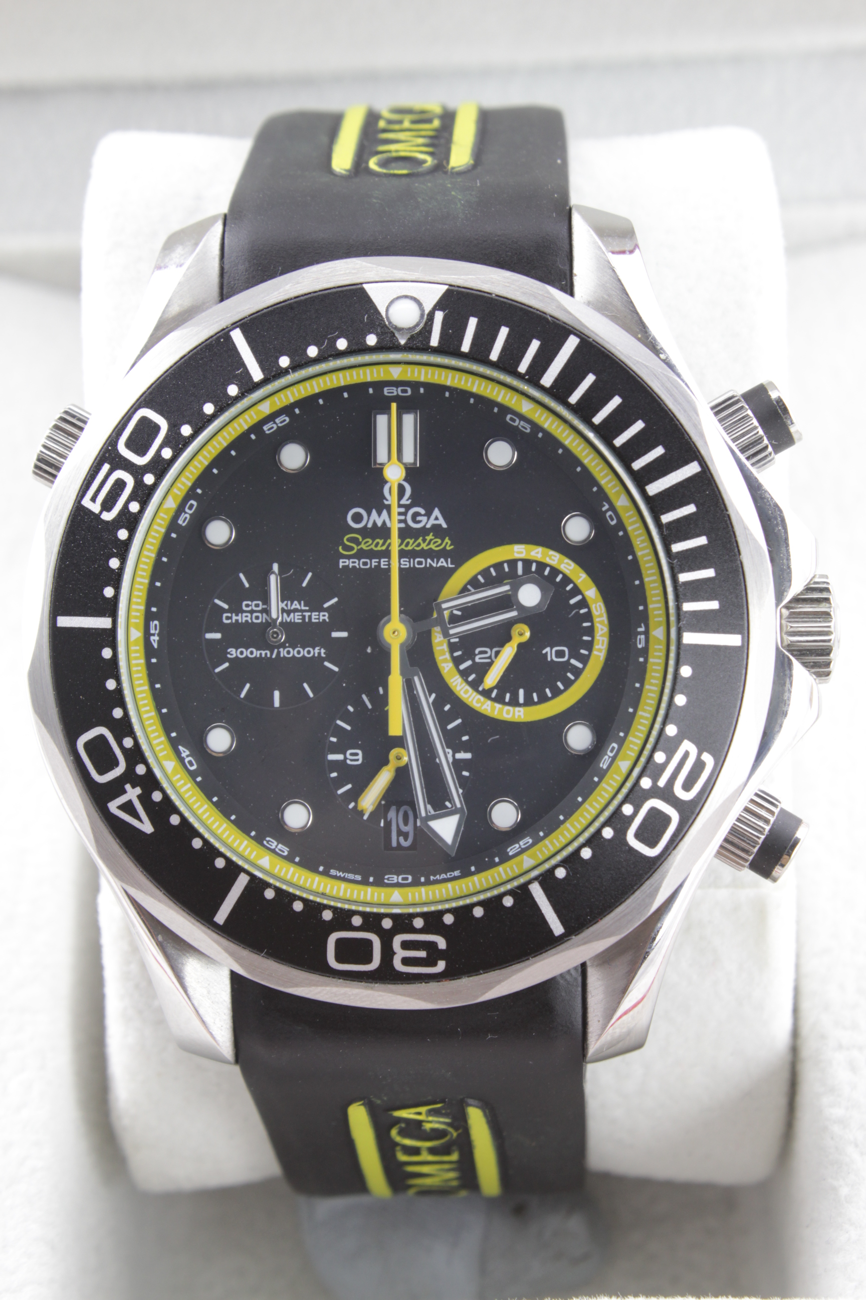 Gents Omega Seamaster Professional Chrono Limited Edition 34TH America's Cup wristwatch, as new with