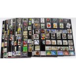 GB - collection of Year Packs with UM commemoratives, c1980's to 1990's, FV £160 approx (18)