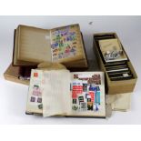 GB - an accumulation of collections with a wide range of stamps, covers, in albums, small boxes, old