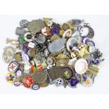 Badges, mixed lot (140 approx.)