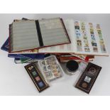 Black banana box tray with World material in several stockbooks (qty) Buyer collects