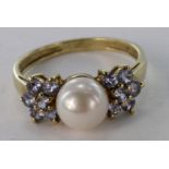 9ct Gold QVC Pearl and Tanzanite Ring size P weight 2.7g