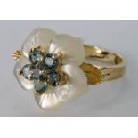 9ct Gold Mother of Pearl and Aquamarine Floral Ring size N weight 3.3g