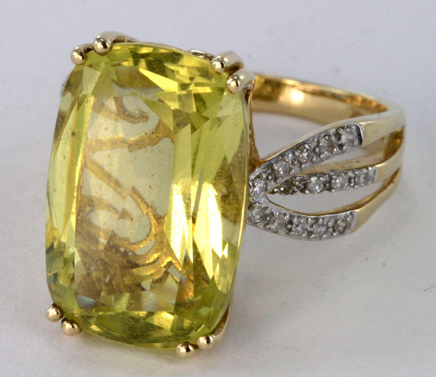 10ct Gold Citrine and Diamond Ring size N weight 6.6g