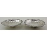 Pair of Edwardian embossed silver dishes, Blackburn and Tysall. London 1905. 212g